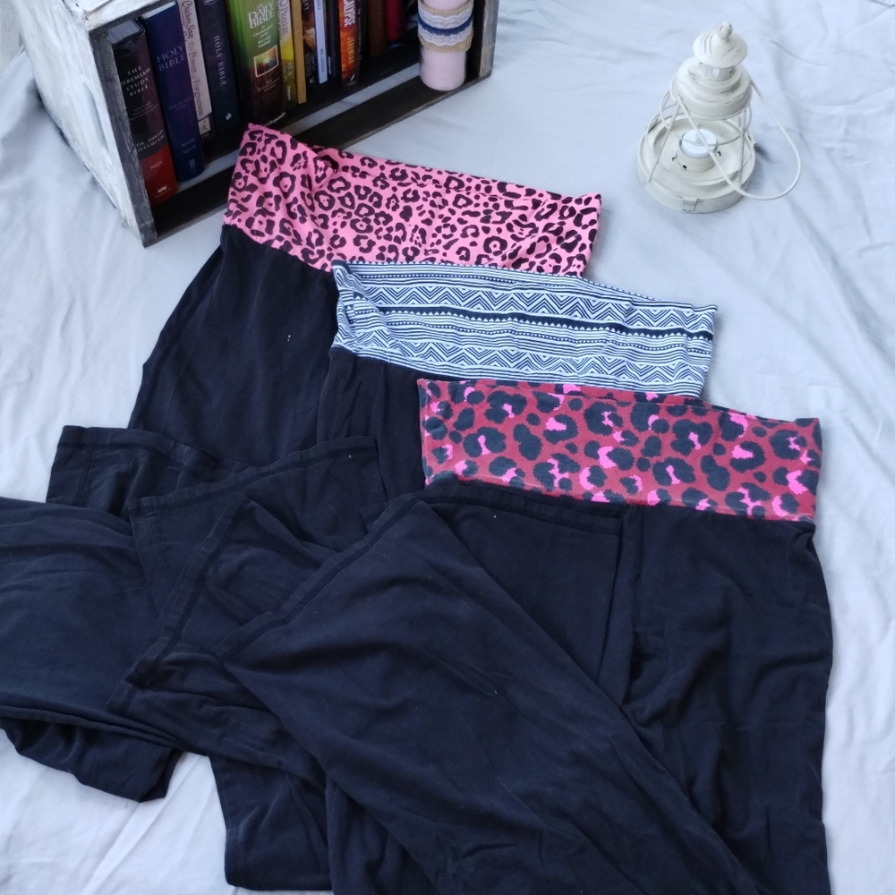 3 NOBO Flared Leggings
